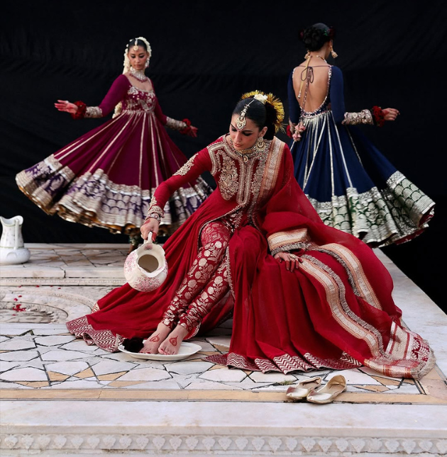 Sultanas of the Stitch